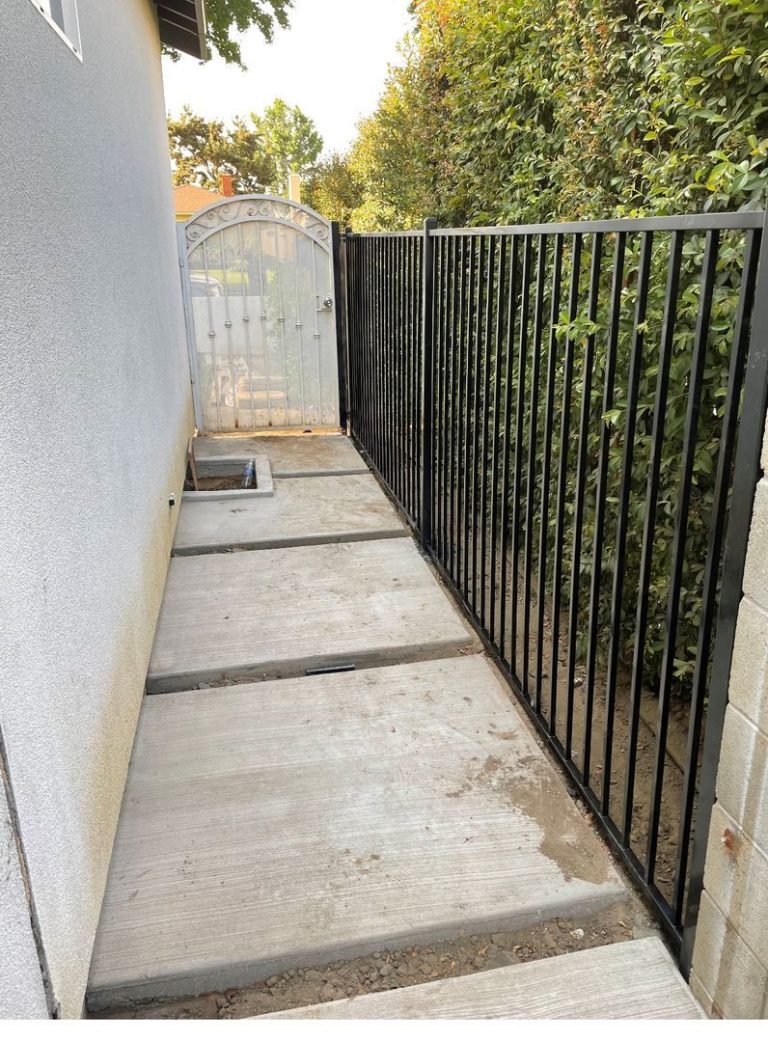 image 89cd27a02b29872258217dc725d10583 exif.jpg 1 - Iron Men Gate & Door Design LA Gates & Doors